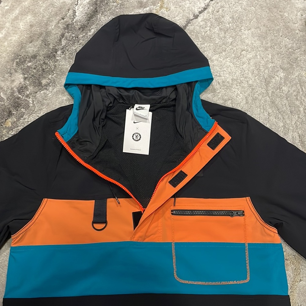 Nike Chelsea Hike Woven Jacket - Picture 9 of 14